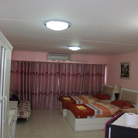 Sk Muang Thong Thani Bangkok Pokoj fotografie